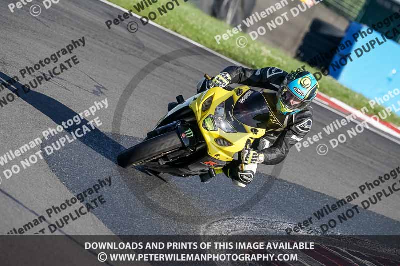 donington no limits trackday;donington park photographs;donington trackday photographs;no limits trackdays;peter wileman photography;trackday digital images;trackday photos